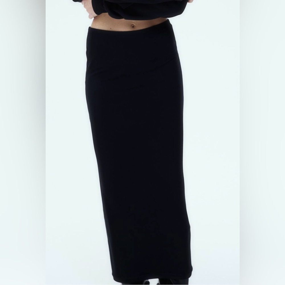 H&M Elegant Black Maxi Jersey Skirt